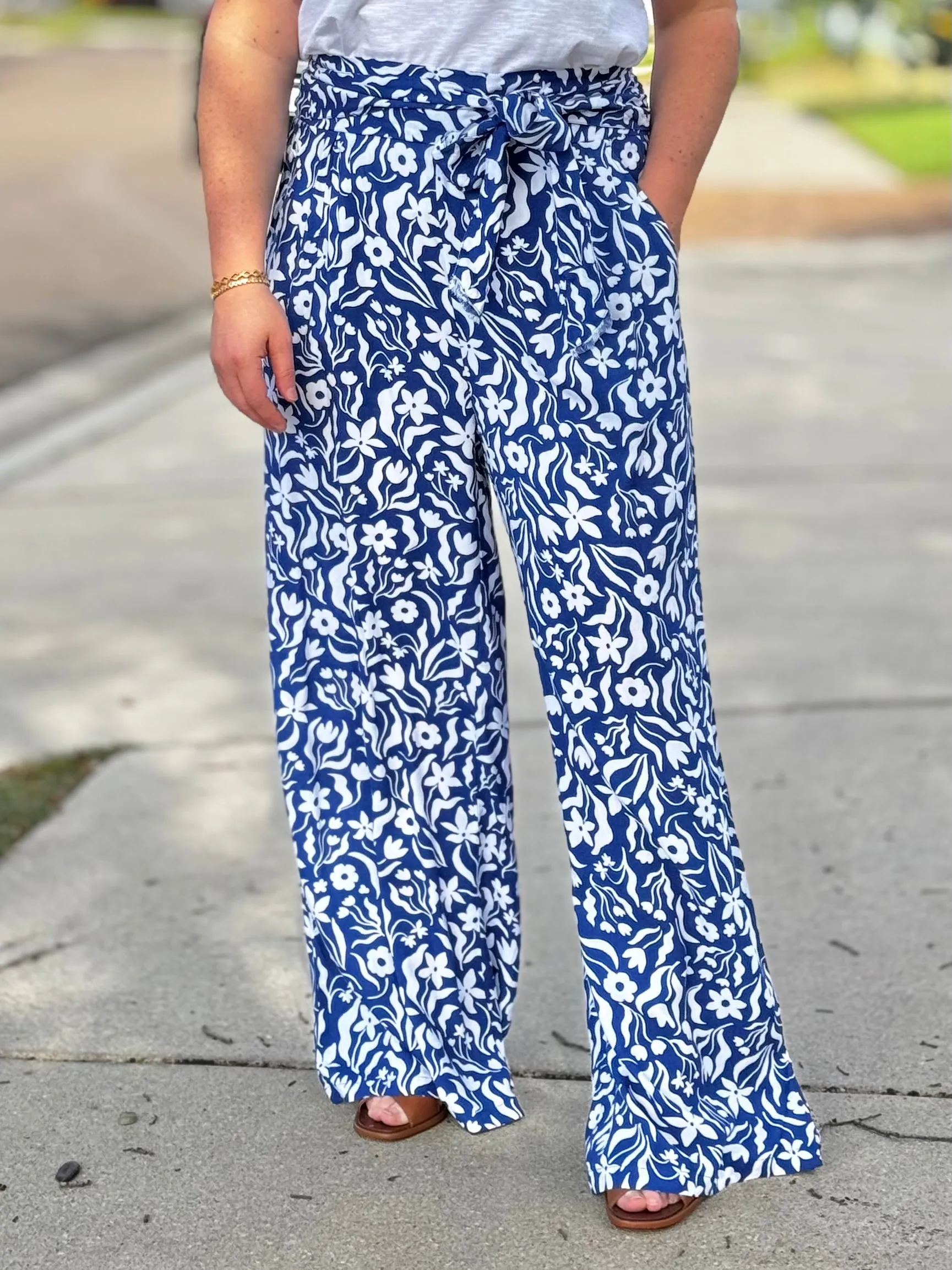 Belted Wide Leg Pants In Wavy Flowers By Hatley
