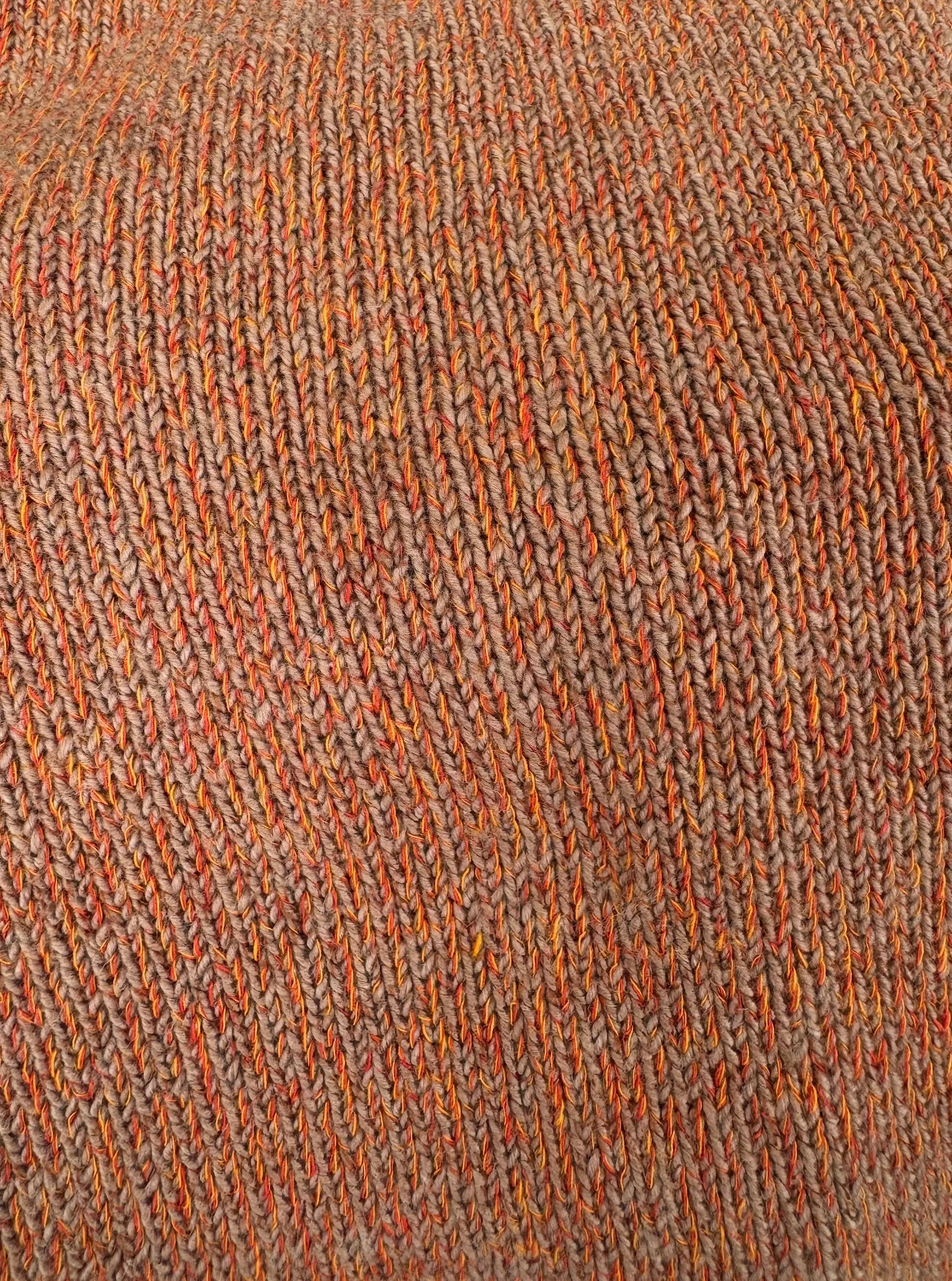 Fleck Yarn Pull Over - Tawny