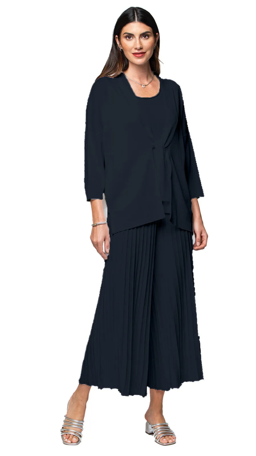 Giuliana Plisse-Look Cropped Wide Leg Pants - Dark Navy