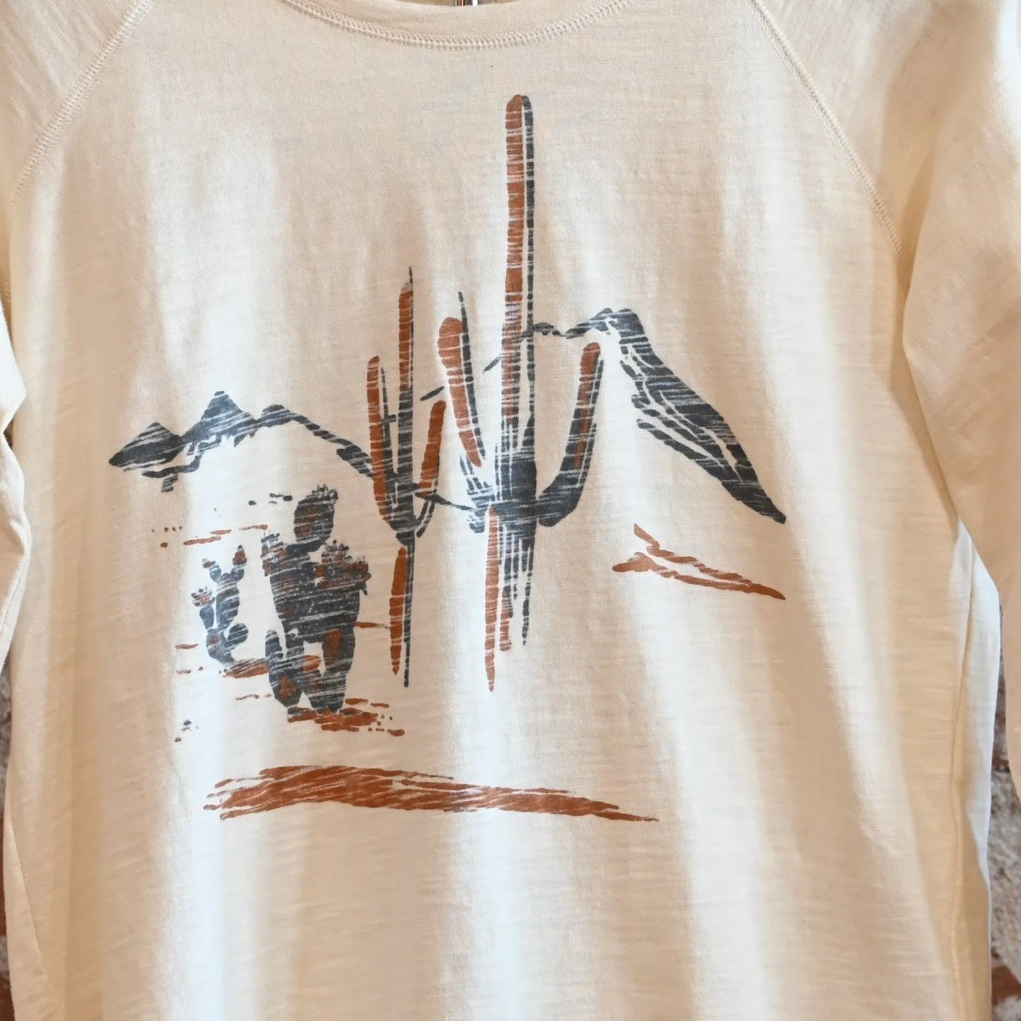 Pendleton Ladies Graphic Tee in Antique White